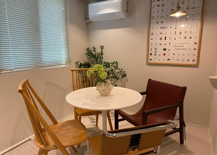 Ebb 公寓式飯店 *